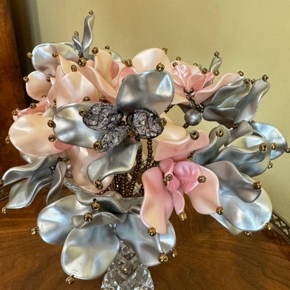 New handmade artificial beaded flowers for decor - Picture 3 of 6